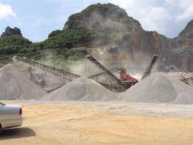 石料生產線現(xiàn)場